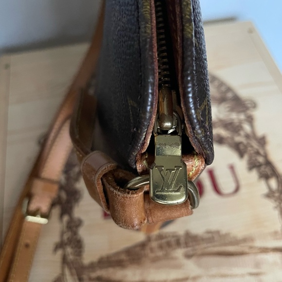Vintage Louis Vuitton Monogram Drouot Crossbody - Picture 3 of 16